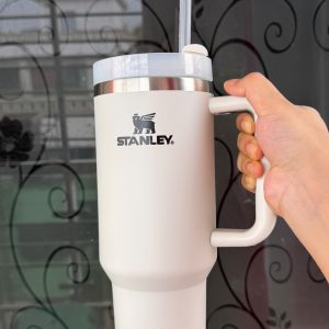 Stanley Tumbler with Handle & Straw – Premium Insulated Travel Cup - Image 3